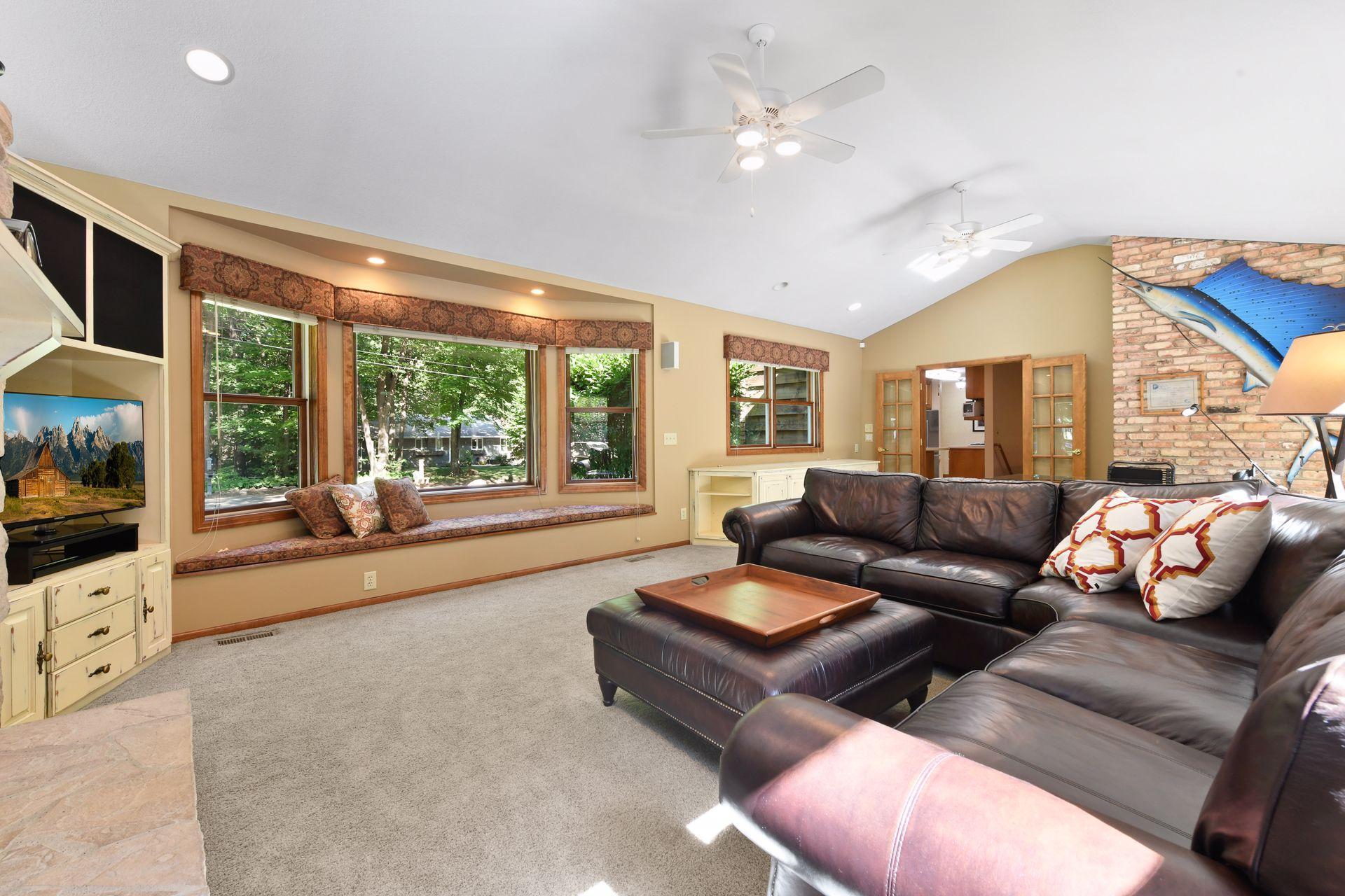 20780 Garden Road Shorewood, MN 55331 - Photo 10 of 38