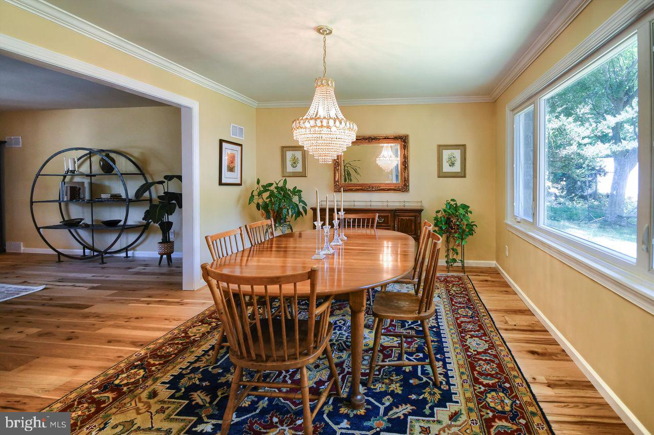 1020 Edwards Drive Springfield, PA 19064 - Photo 9 of 32 Gallery Image 9