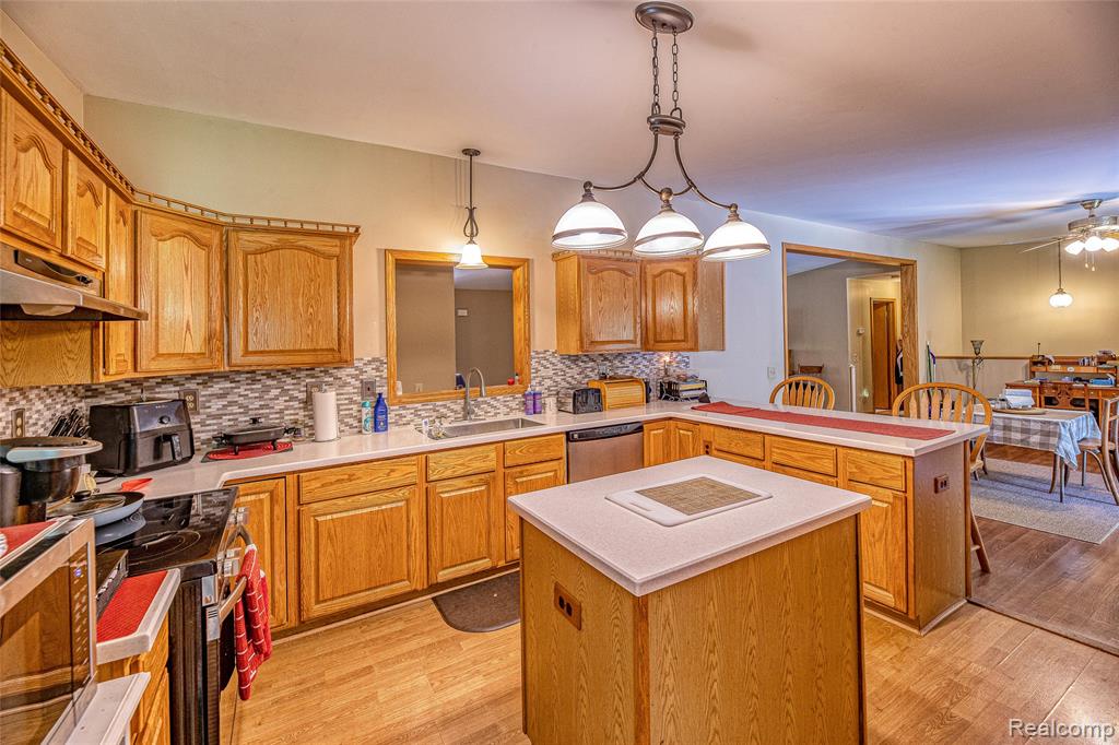 6855 Lyons Road Imlay City, MI 48444 - Photo 21 of 50