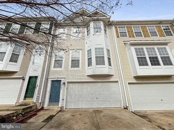 $680,000 | 18560 Sierra Springs Square, Leesburg, VA 20176
