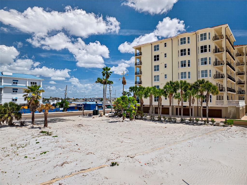 13642 Gulf Boulevard Madeira Beach, FL 33708 - Photo 3 of 23