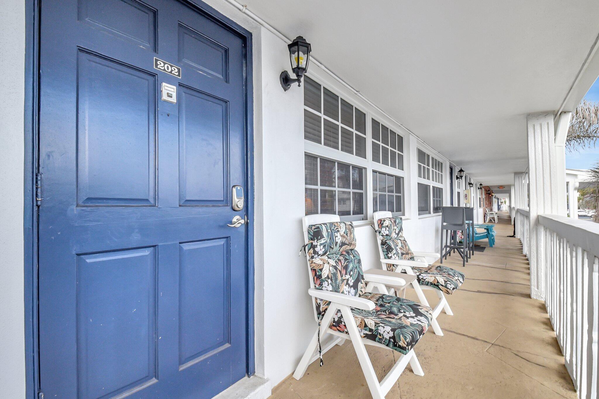 5505 North Ocean Boulevard, Unit 8202 Ocean Ridge, FL 33435 - Photo 4 of 26 a view of an entryway with furniture