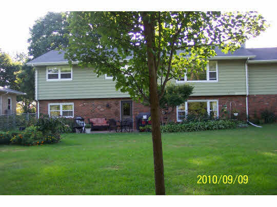 311 Wood Road Rockford, IL 61107 - Photo 2 of 11 Gallery Image 2