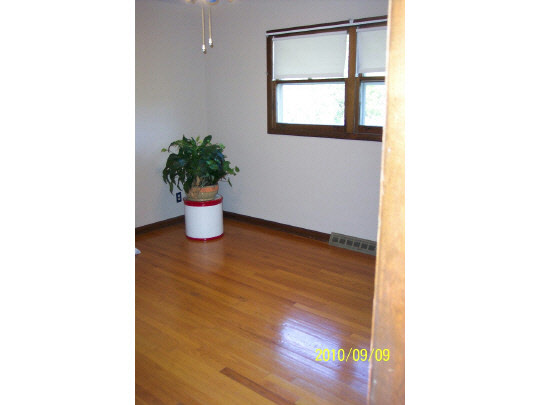 311 Wood Road Rockford, IL 61107 - Photo 7 of 11 Gallery Image 7