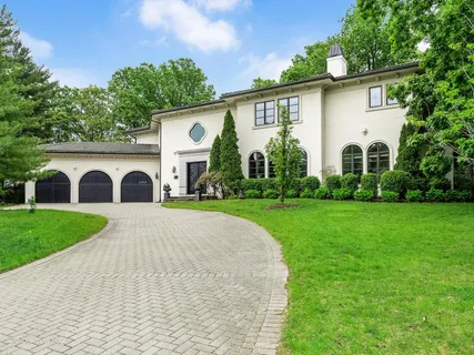 $2,500,000 | 11315 77th Street, Burr Ridge, IL 60527