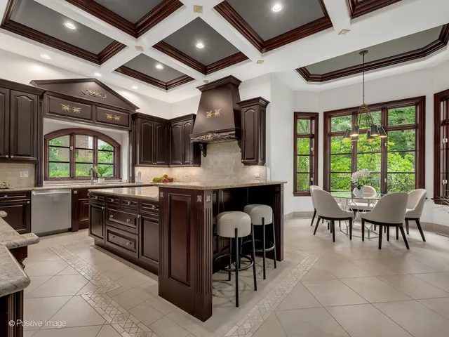 $2,500,000 | 11315 77th Street, Burr Ridge, IL 60527