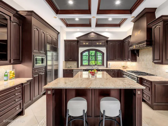 $2,500,000 | 11315 77th Street, Burr Ridge, IL 60527