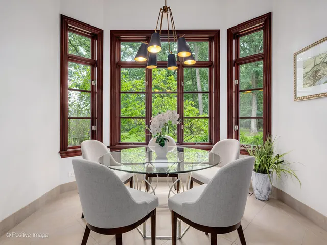 $2,500,000 | 11315 77th Street, Burr Ridge, IL 60527