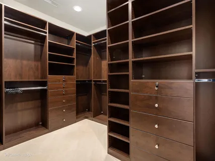 $2,500,000 | 11315 77th Street, Burr Ridge, IL 60527