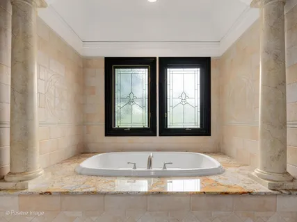 $2,500,000 | 11315 77th Street, Burr Ridge, IL 60527