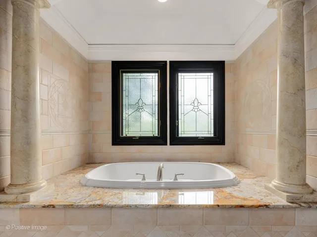 $2,500,000 | 11315 77th Street, Burr Ridge, IL 60527