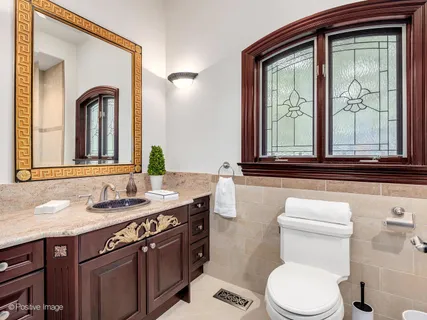 $2,500,000 | 11315 77th Street, Burr Ridge, IL 60527