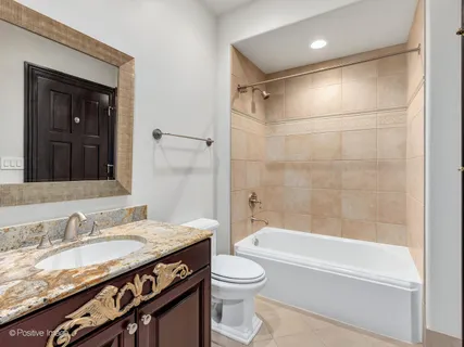 $2,500,000 | 11315 77th Street, Burr Ridge, IL 60527