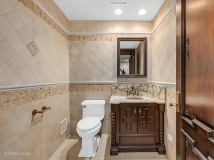 $2,500,000 | 11315 77th Street, Burr Ridge, IL 60527