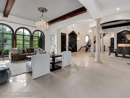 $2,500,000 | 11315 77th Street, Burr Ridge, IL 60527