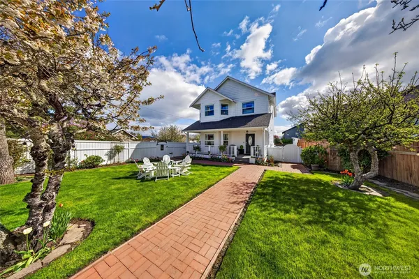 $799,000 | 2913 K Avenue, Anacortes, WA 98221
