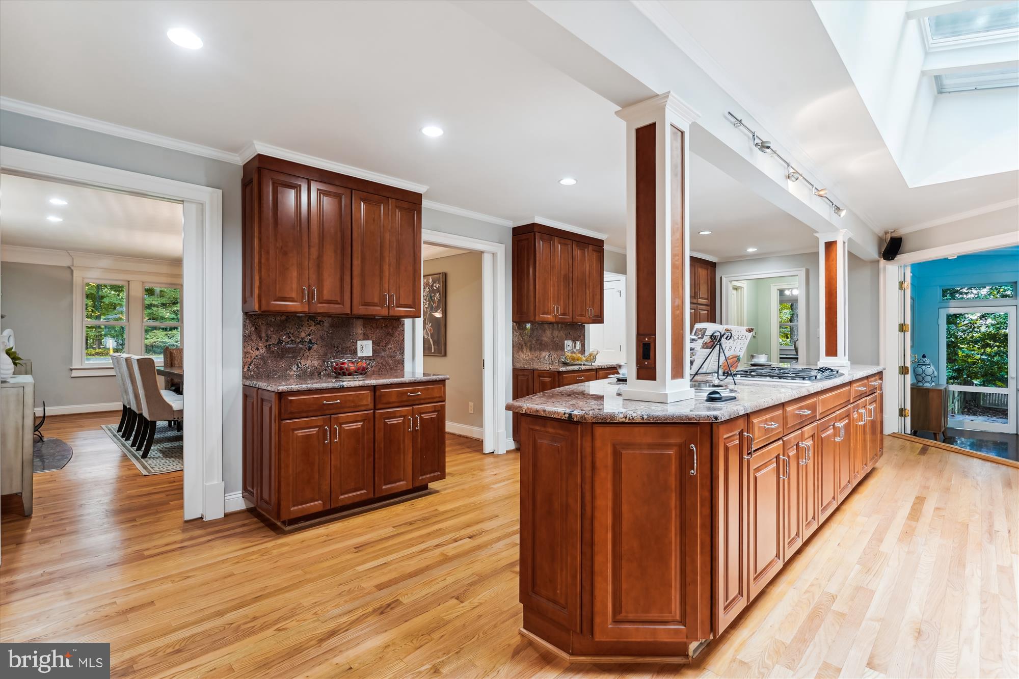 2559 Five Oaks Road Vienna, VA 22181 - Photo 8 of 55 a kitchen with stainless steel appliances granite countertop a stove a sink and a refrigerator