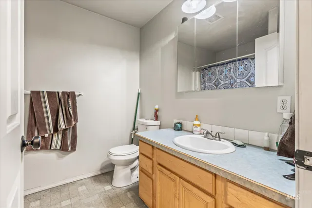 $549,900 | 1331 John Day Highway, Vale, OR 97918