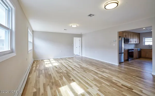 $374,900 | 9 Mirador Court, Toms River, NJ 08757
