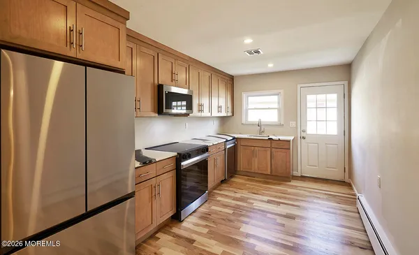$374,900 | 9 Mirador Court, Toms River, NJ 08757
