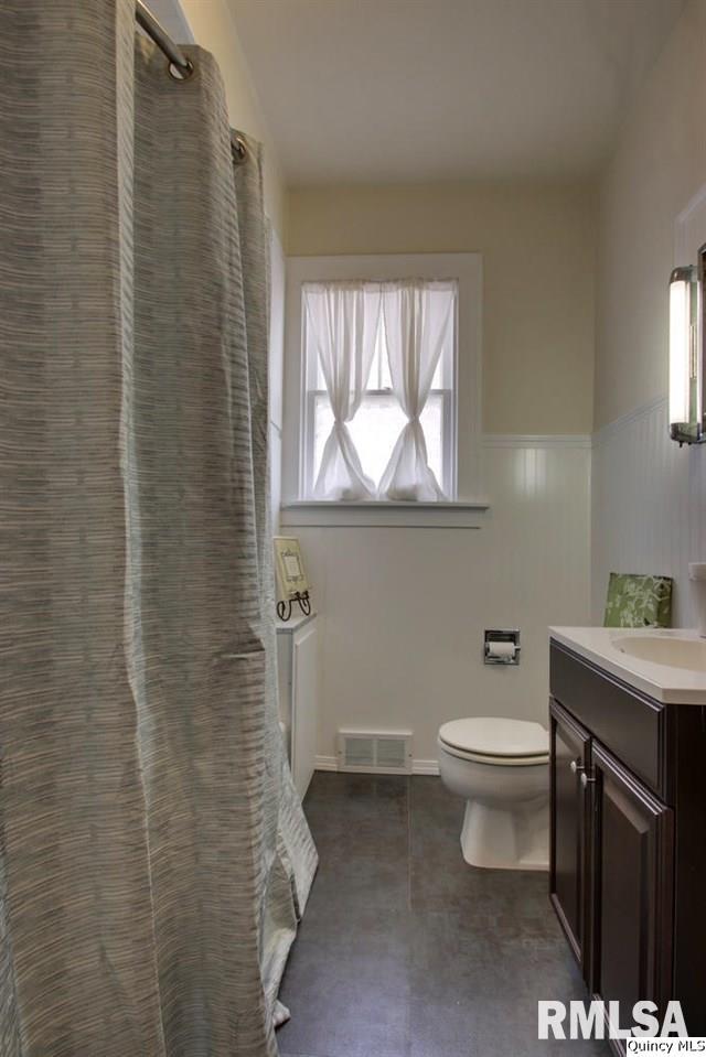 2241 Spring Street Quincy, IL 62301 - Photo 12 of 21