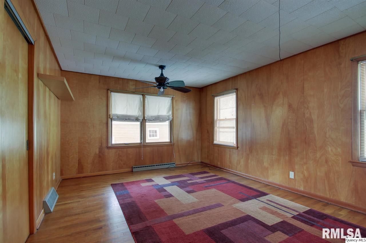 2241 Spring Street Quincy, IL 62301 - Photo 17 of 21