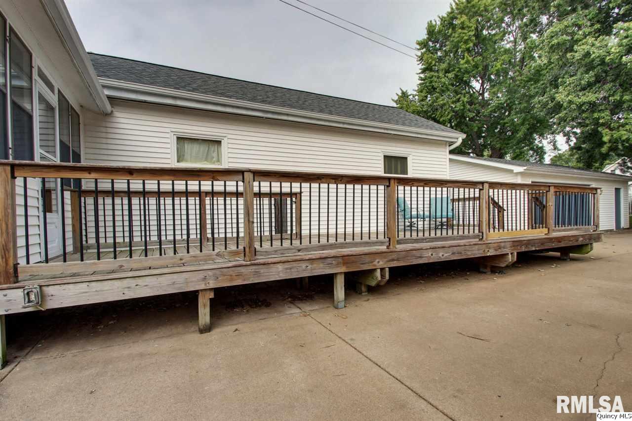 2241 Spring Street Quincy, IL 62301 - Photo 19 of 21