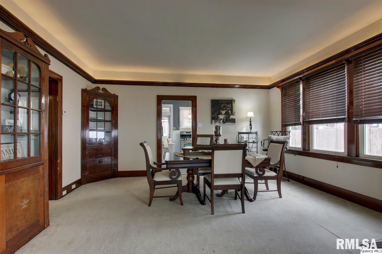 2241 Spring Street Quincy, IL 62301 - Photo 7 of 21