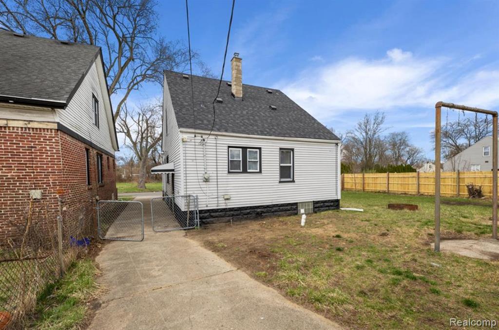 15424 Cruse Street Detroit, MI 48227 - Photo 7 of 40
