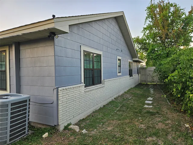 $2,550 | 6446 Brookside Drive, Houston, TX 77023