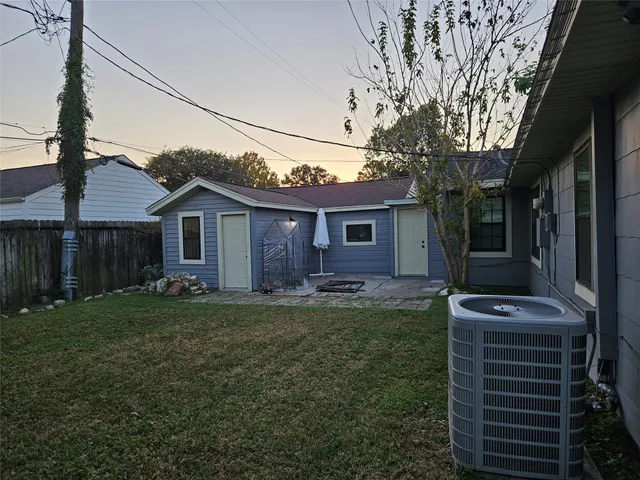 $2,550 | 6446 Brookside Drive, Houston, TX 77023