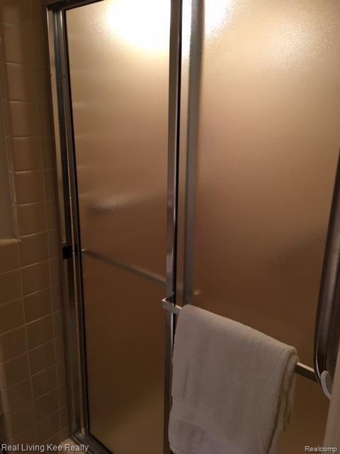 5733 Cobb Creek Road Rochester, MI 48306 - Photo 20 of 31 Q.JPG