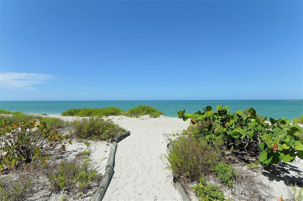 633 Alhambra Road, Unit 305 Venice, FL 34285 - Photo 9 of 43 Gallery Image 9