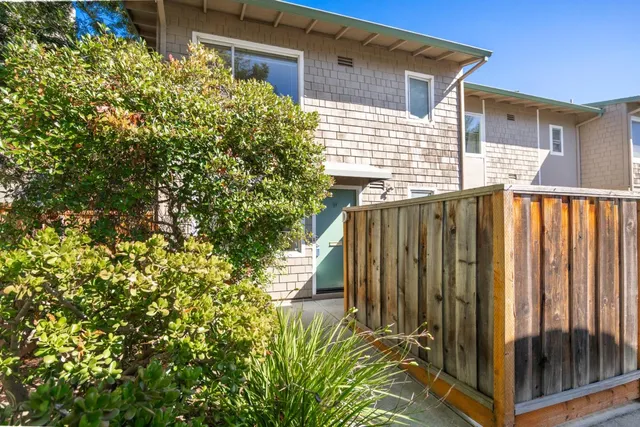 $695,000 | 180 Dakota Avenue, Unit D, Santa Cruz, CA 95060