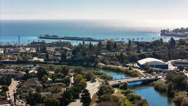 $695,000 | 180 Dakota Avenue, Unit D, Santa Cruz, CA 95060