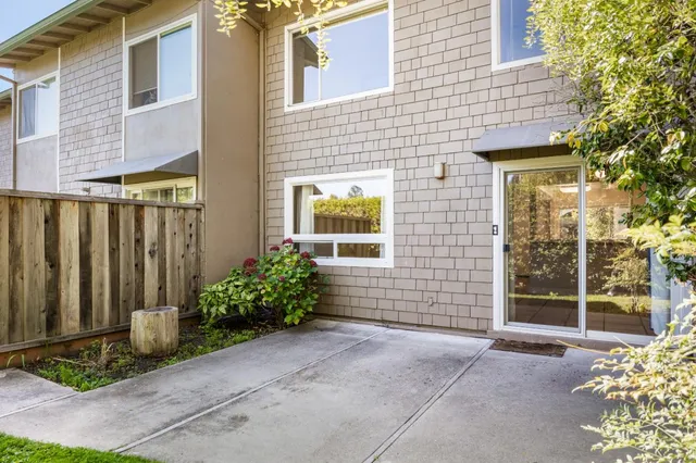 $695,000 | 180 Dakota Avenue, Unit D, Santa Cruz, CA 95060