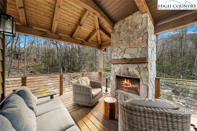 $1,199,900 | 703 Eagle Springs Trail, Banner Elk, NC 28604
