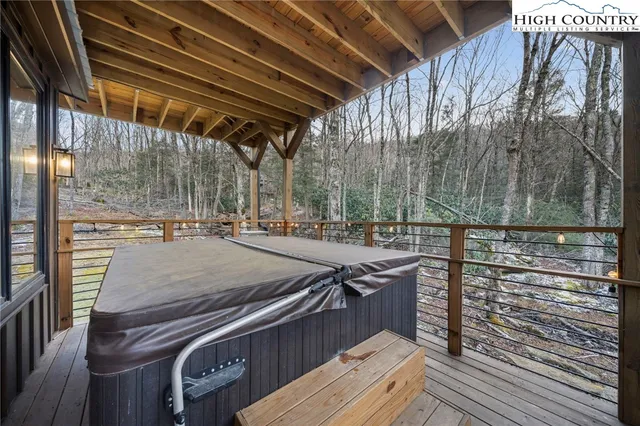 $1,199,900 | 703 Eagle Springs Trail, Banner Elk, NC 28604