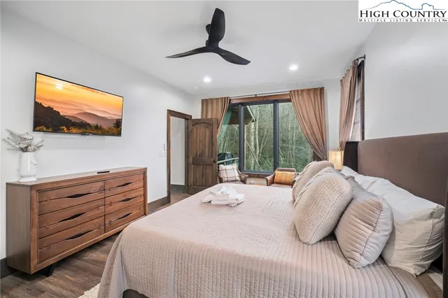 $1,199,900 | 703 Eagle Springs Trail, Banner Elk, NC 28604