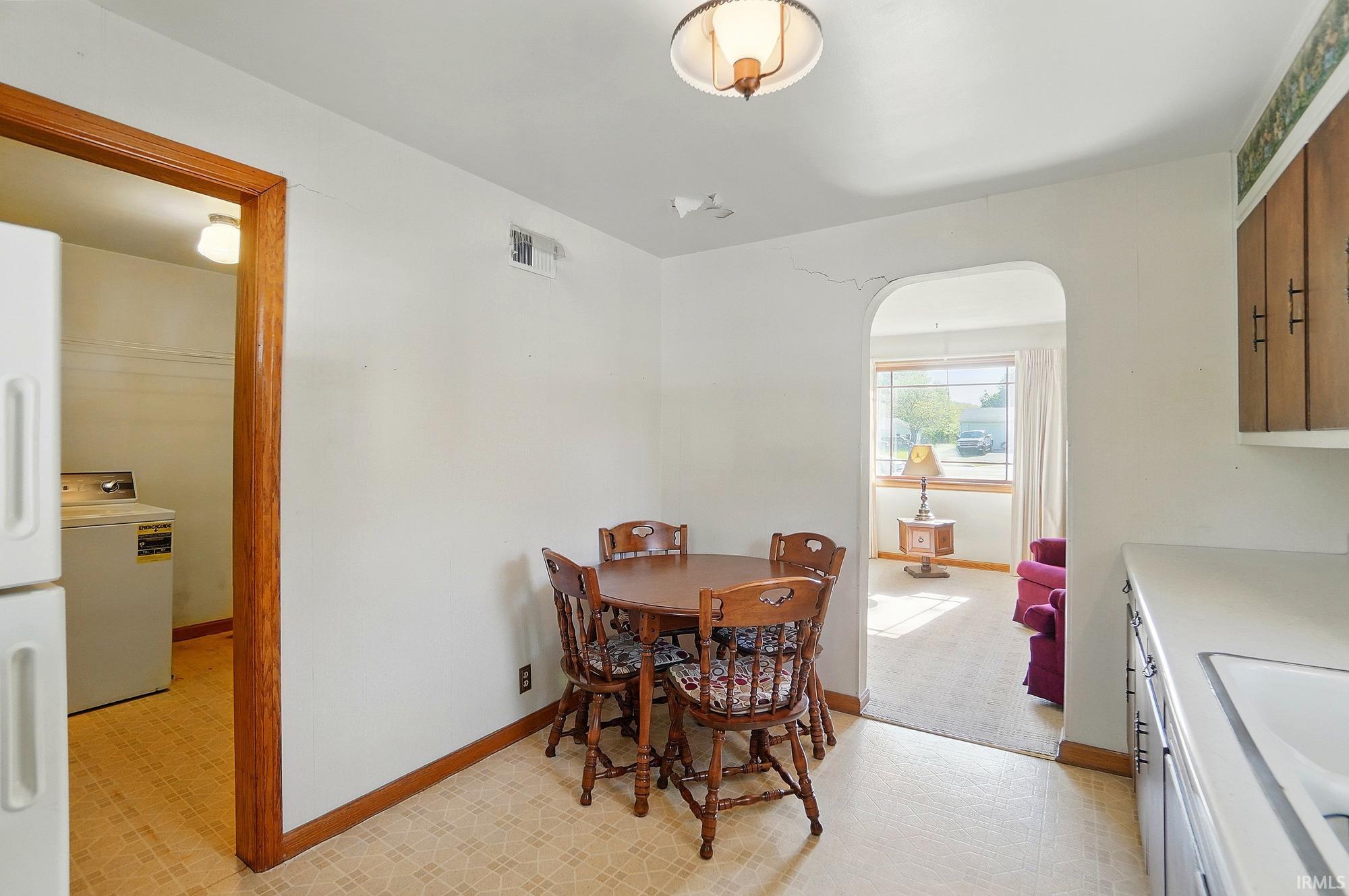 3023 Hobson Road Fort Wayne, IN 46805 - Photo 7 of 30 Gallery Image 7