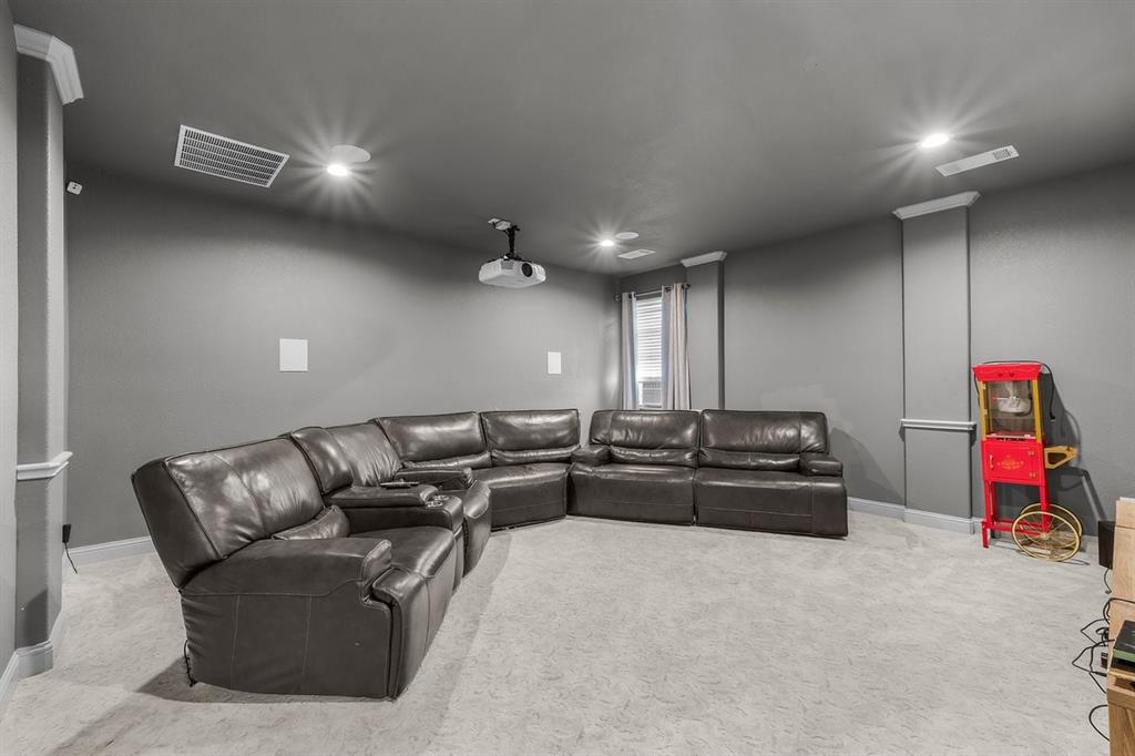 228 Parc Oaks Drive Aledo, TX 76008 - Photo 25 of 40 a living room with furniture