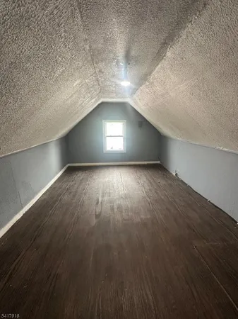 $2,400 | 426 Franklin Street, Unit 2, Elizabeth Port, NJ 07206