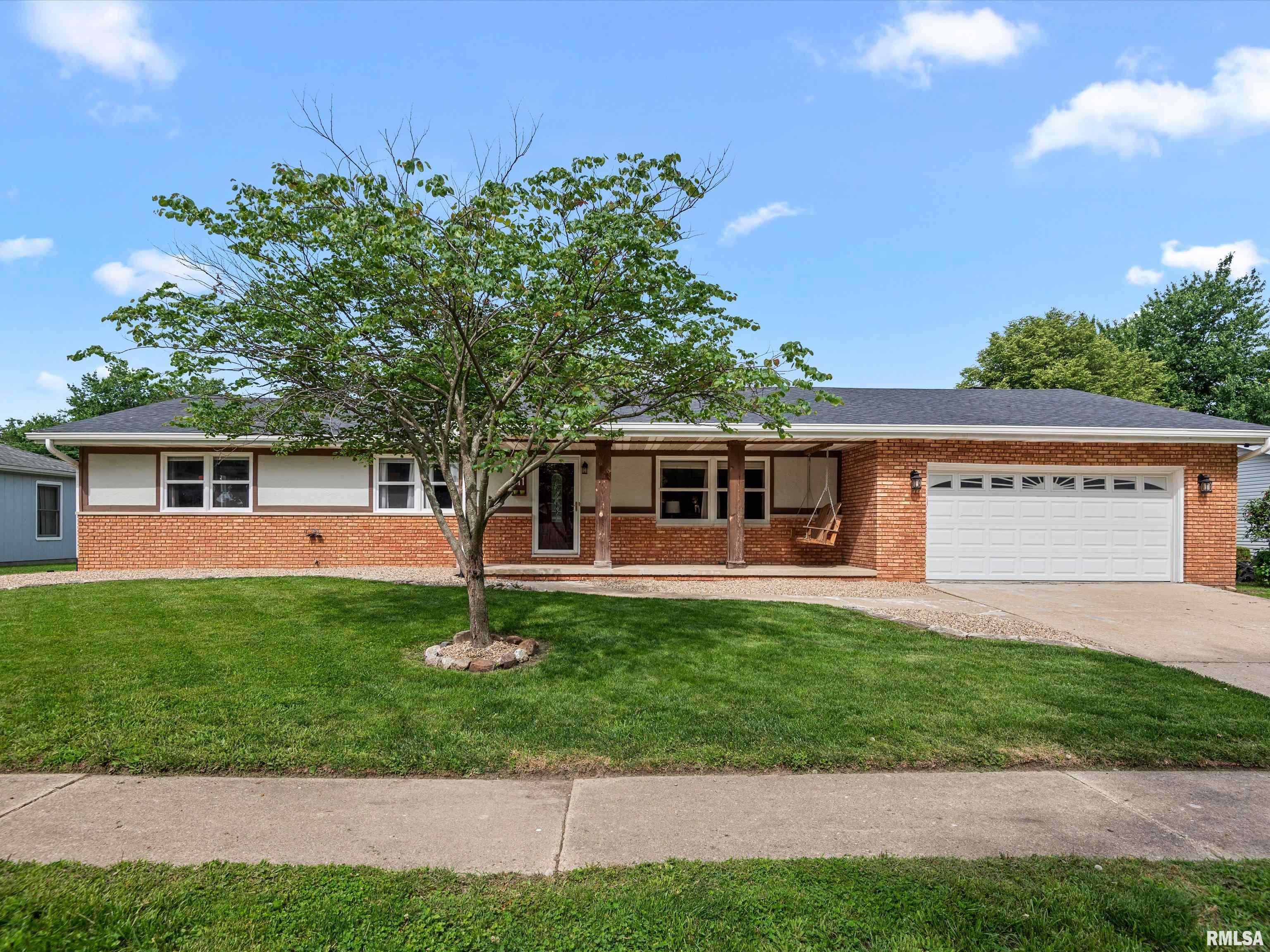 41 Guinevere Drive Rochester, IL 62563 - Photo 1 of 37