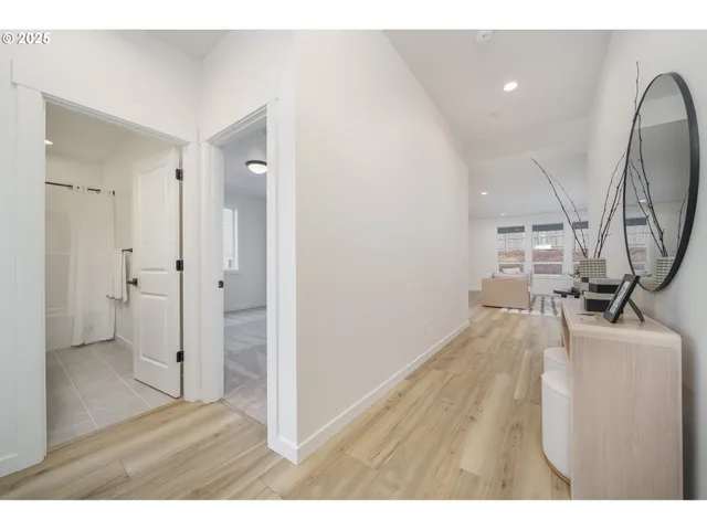 $649,900 | 2312 East Dalmation Drive, La Center, WA 98629