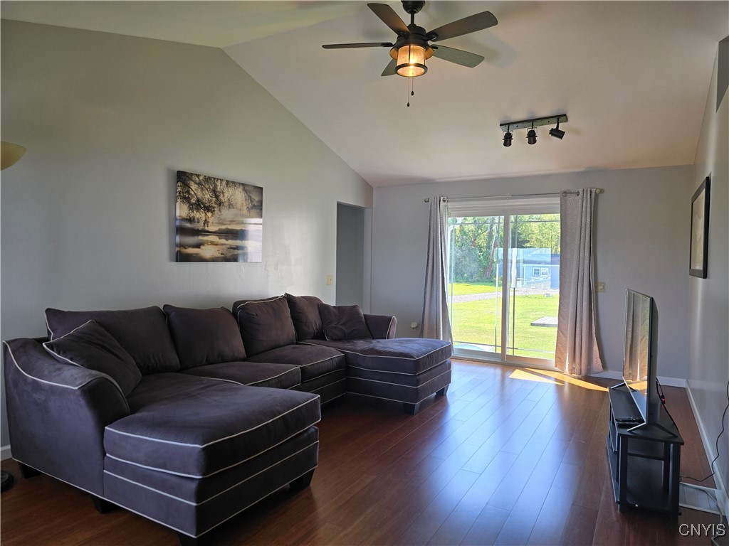 6244 Muskrat Bay Road Brewerton, NY 13029 - Photo 14 of 36