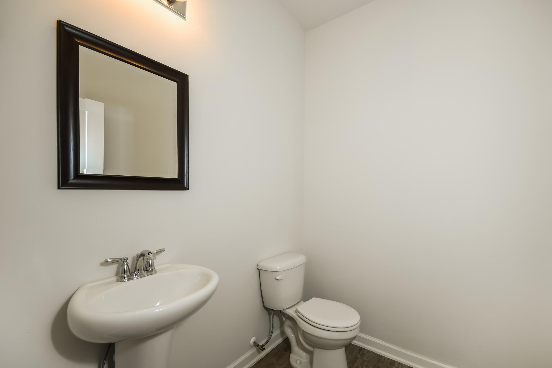 9774 Seed Street Ladson, SC 29456 - Photo 16 of 19 17-photo-Bathroom-8b01c708-2a44-464f-b83