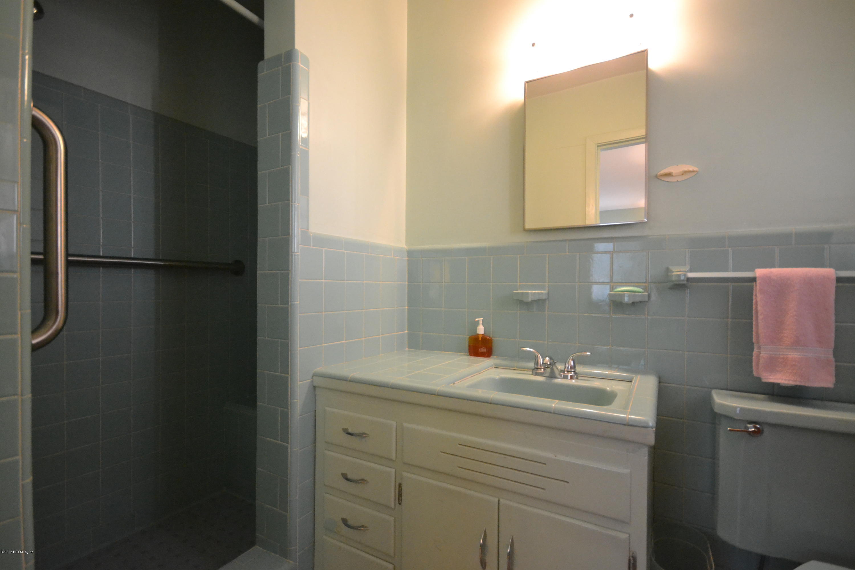 4124 Churchwell Road Jacksonville, FL 32210 - Photo 13 of 24 Master Bathroom