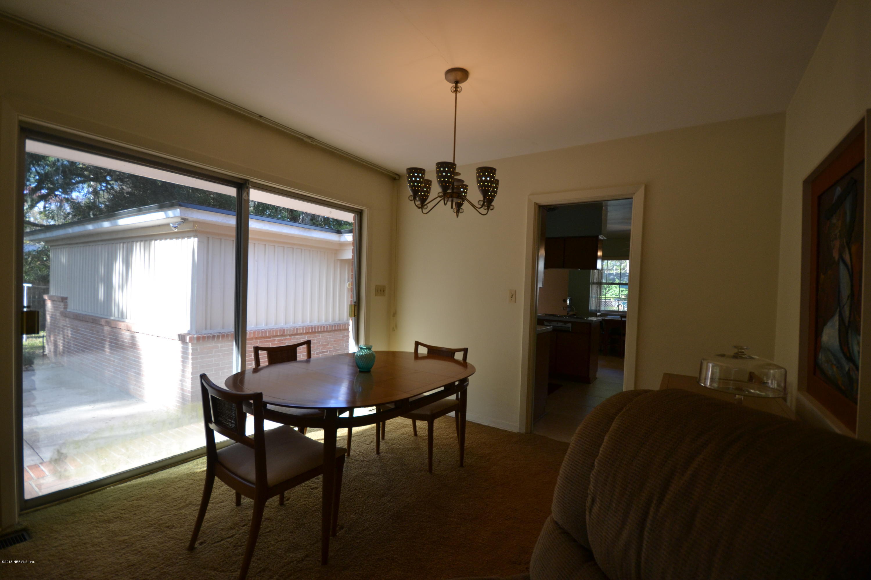 4124 Churchwell Road Jacksonville, FL 32210 - Photo 9 of 24 Dining Room to Kitchen