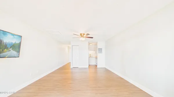 $1,275 | 301 Lullwater Drive, Unit 295, Panama City Beach, FL 32413