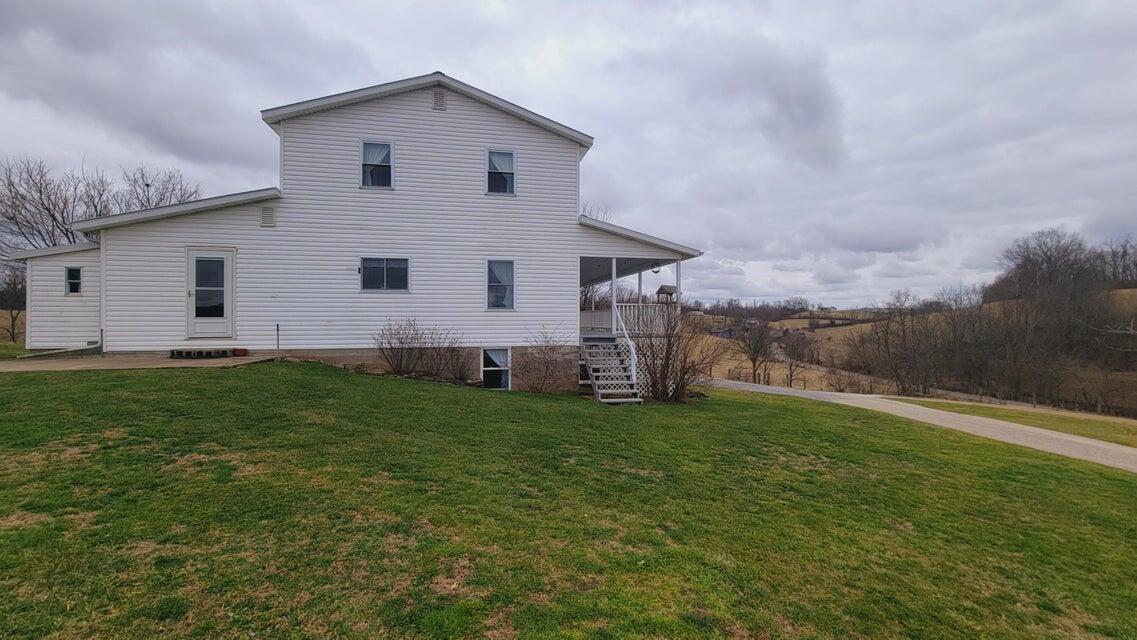 572 Butler Branch Road Flemingsburg, KY 41041 - Photo 8 of 34 Home 3